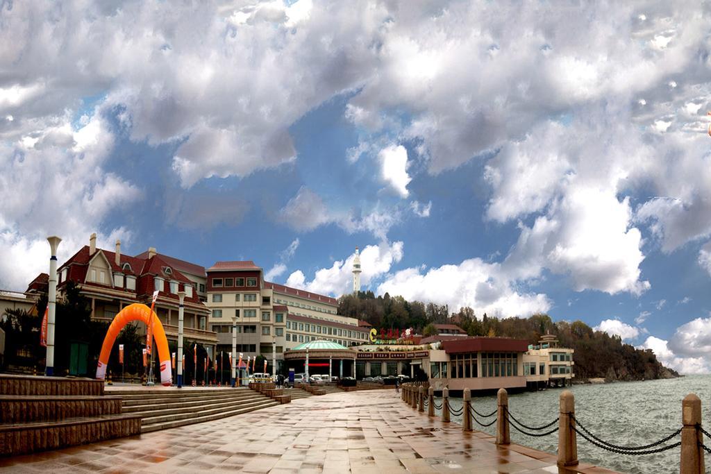 Yantai Golden Gulf Hotel Exterior photo