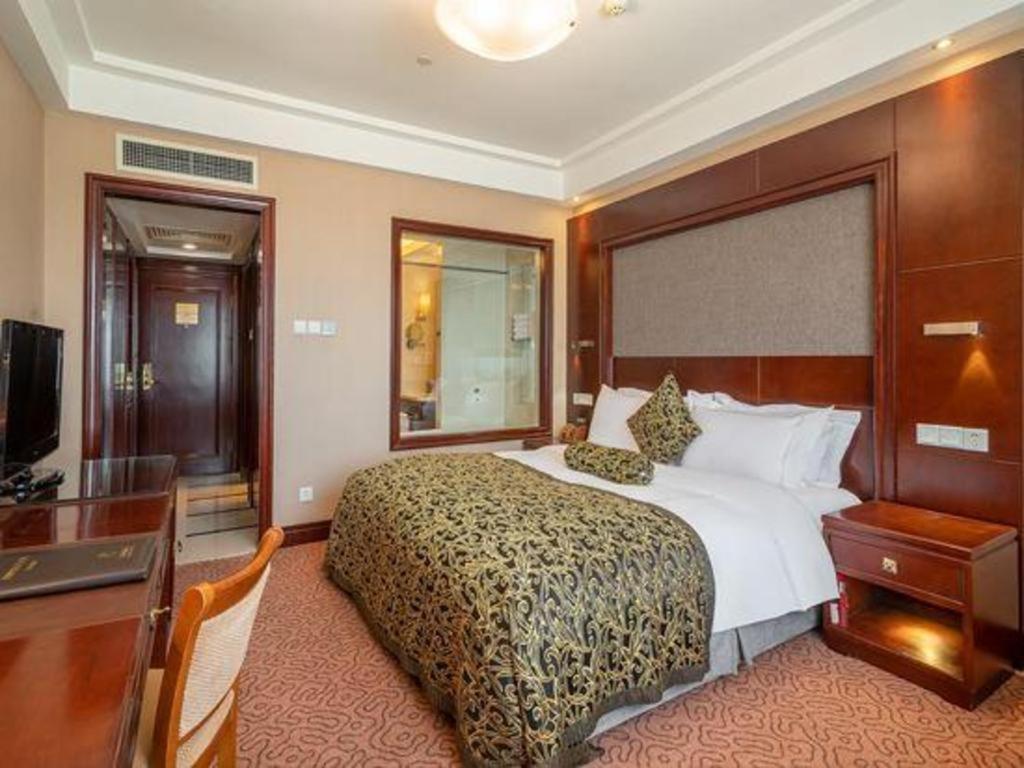 Yantai Golden Gulf Hotel Exterior photo