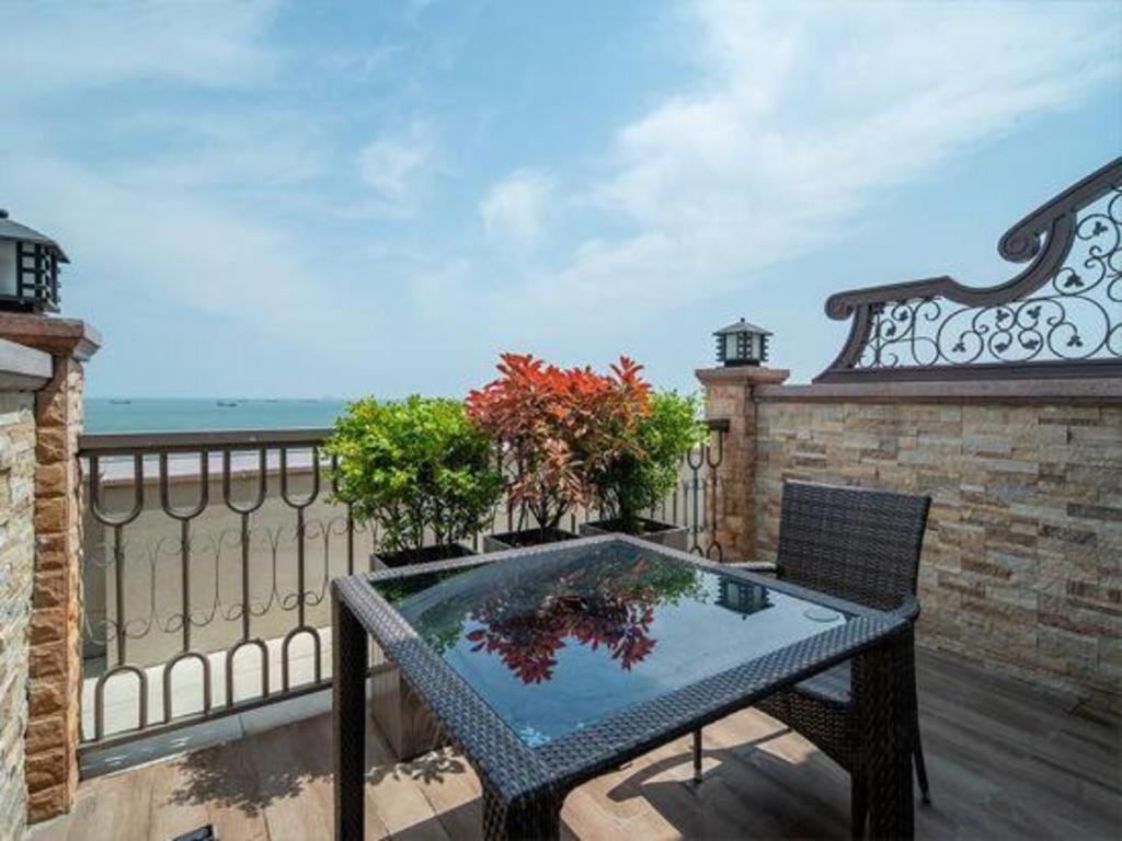 Yantai Golden Gulf Hotel Exterior photo