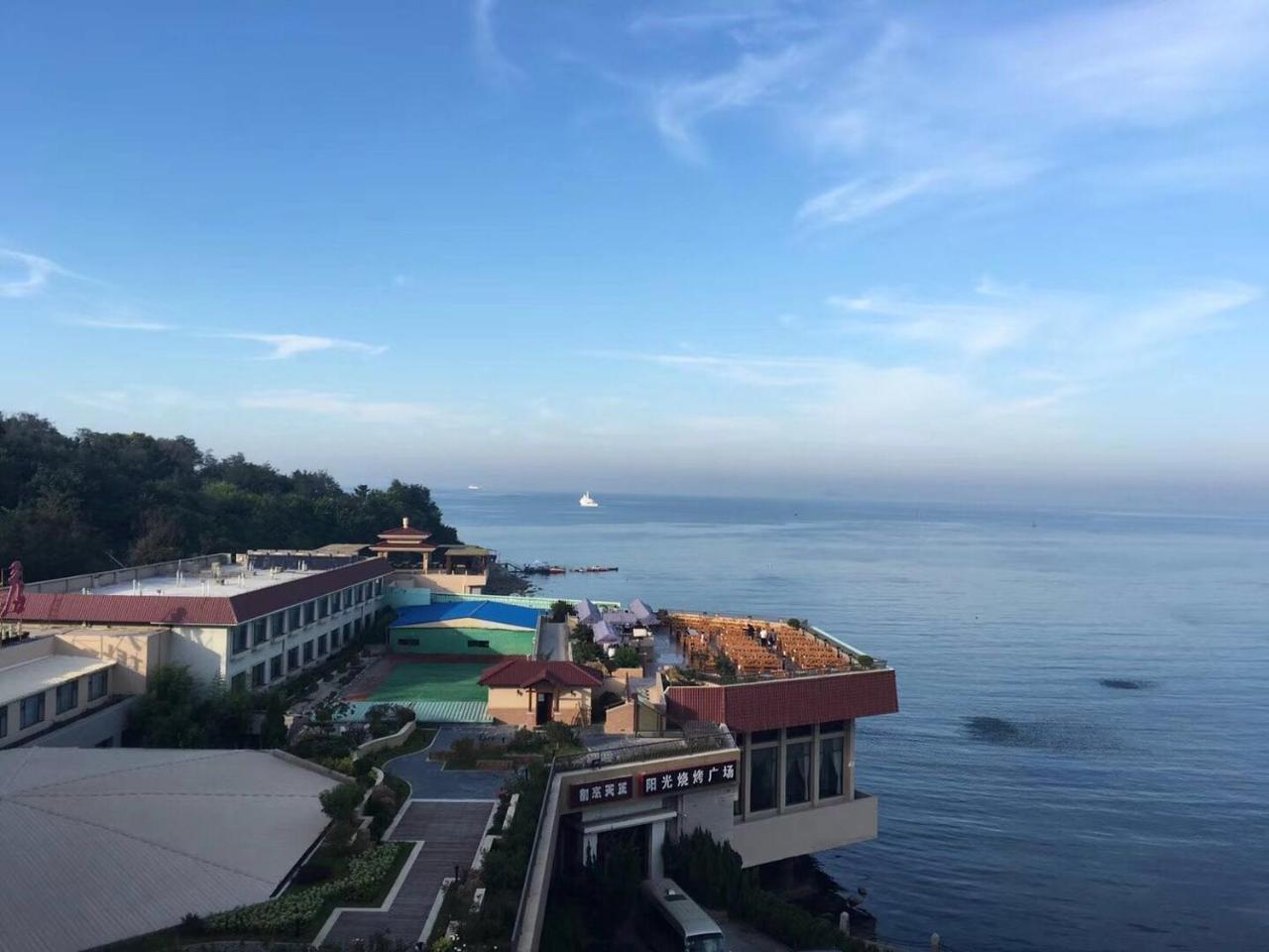 Yantai Golden Gulf Hotel Exterior photo